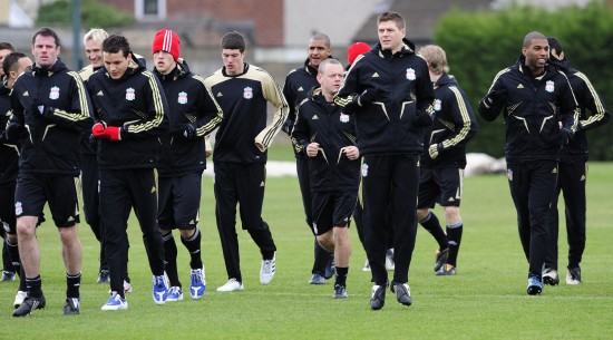 LPL春季赛今日海报大比拼：EDG尽在“掌控” BLG弩箭瞄准