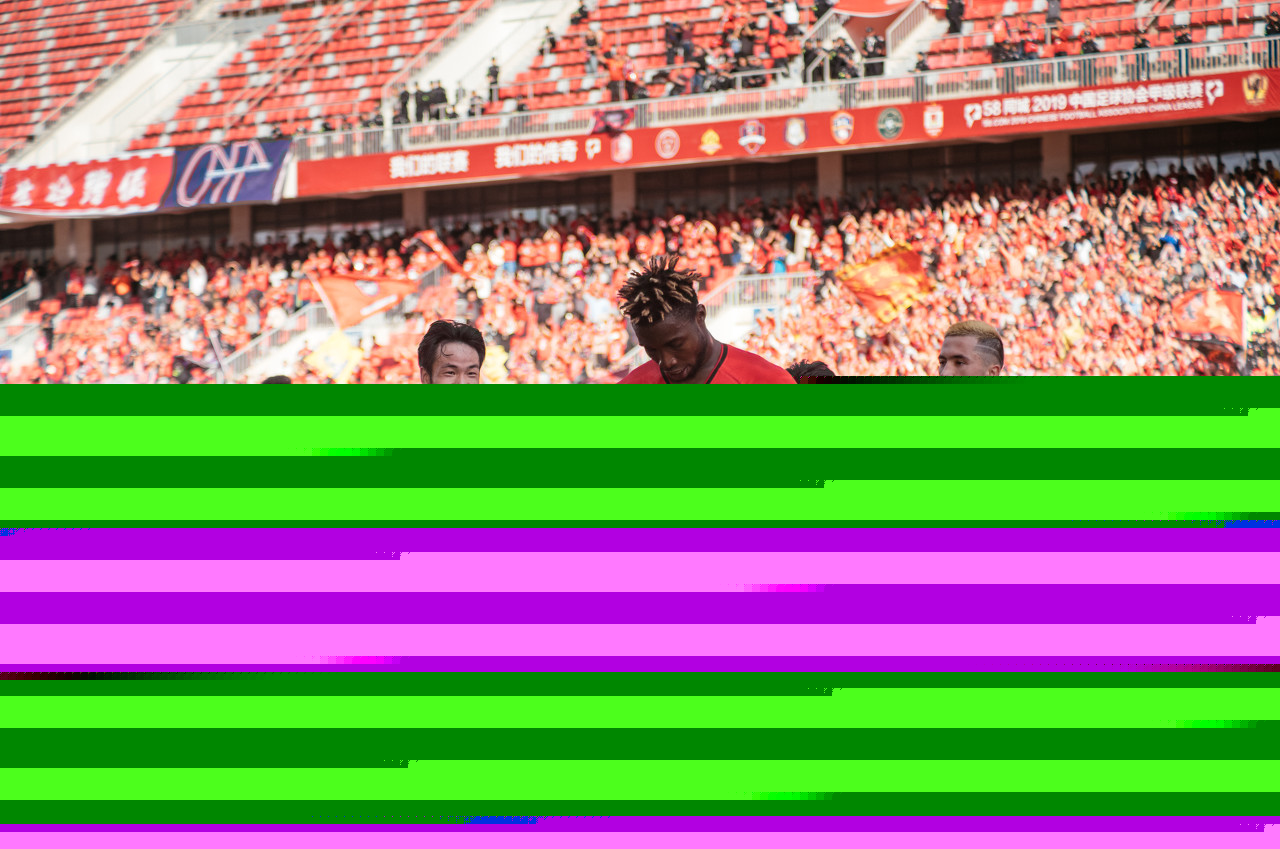 前辈们依然强大！ naiyou Viego轻松获得灵魂， Top Esports 在没有任何流血的情况下赢得了第一局。