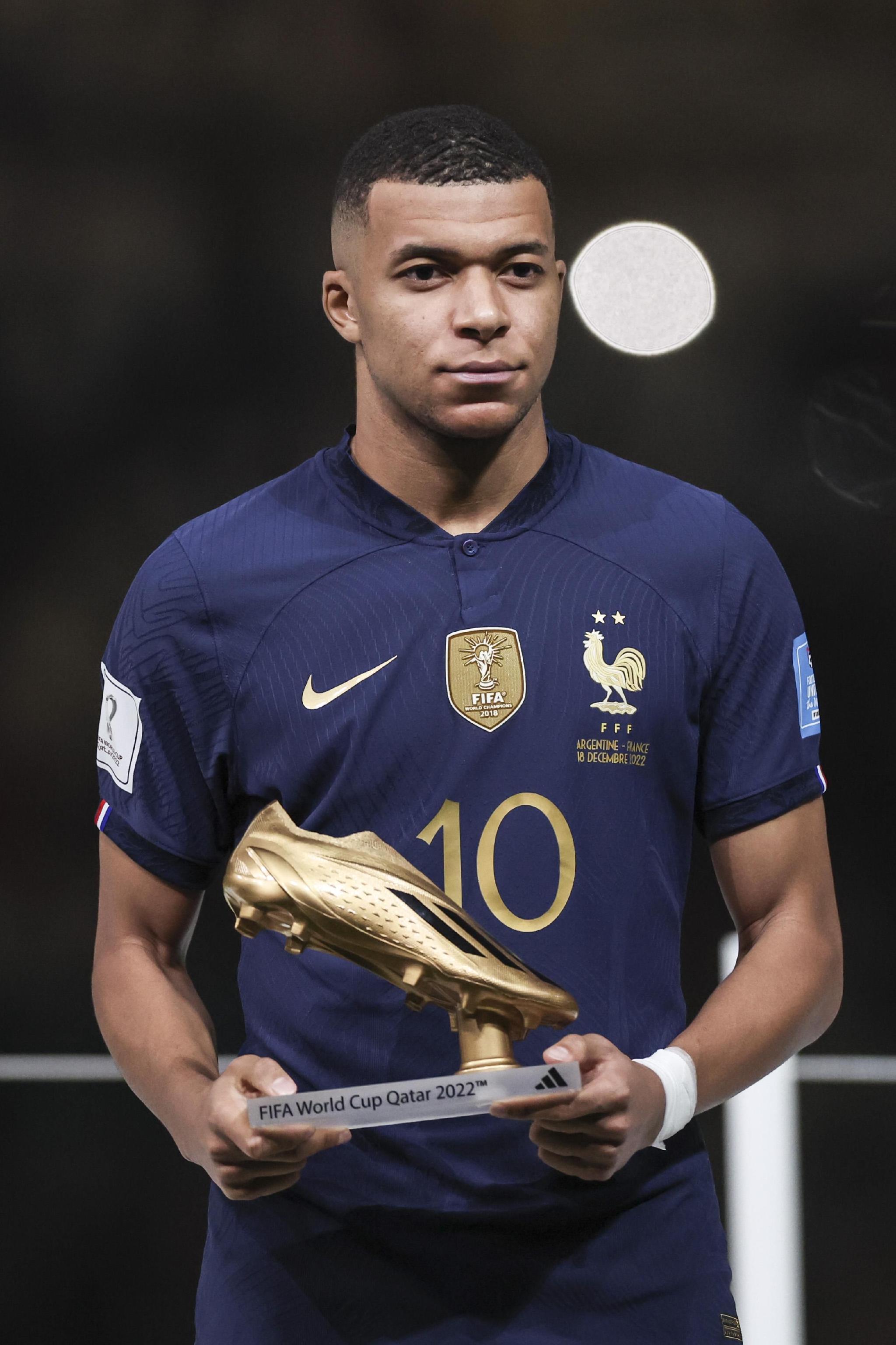 WE官方：与主教练chengz正式解约，恢复自由人身份